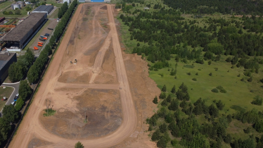 НА «НЕФАЗЕ» СТРОЯТ ПЛОЩАДКУ ДЛЯ ИСПЫТАНИЯ ПАССАЖИРСКОЙ ТЕХНИКИ