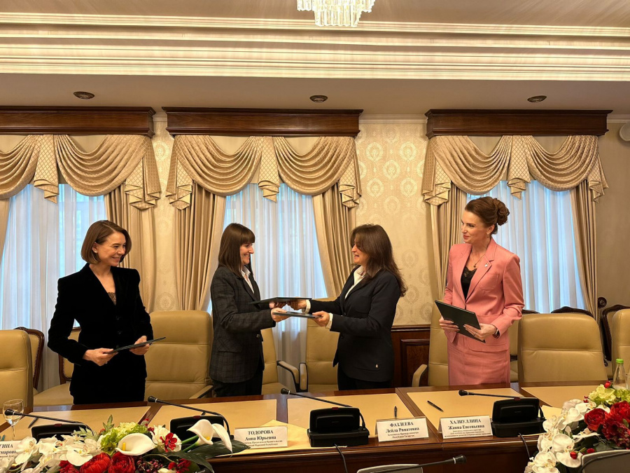 500 ДЕТЕЙ ИЗ ЛНР ОТДОХНУТ В ЛАГЕРЯХ «КАМАЗА»