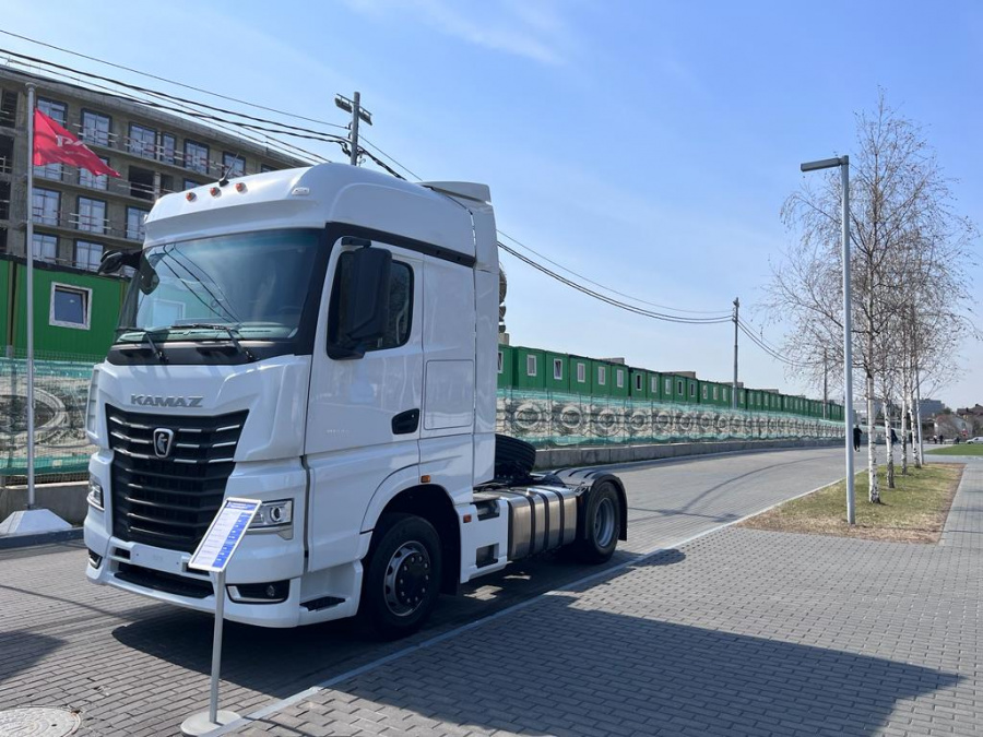 «КАМАЗ» НА ВСЕРОССИЙСКОЙ ВЫСТАВКЕ «ГОСЗАКАЗ»